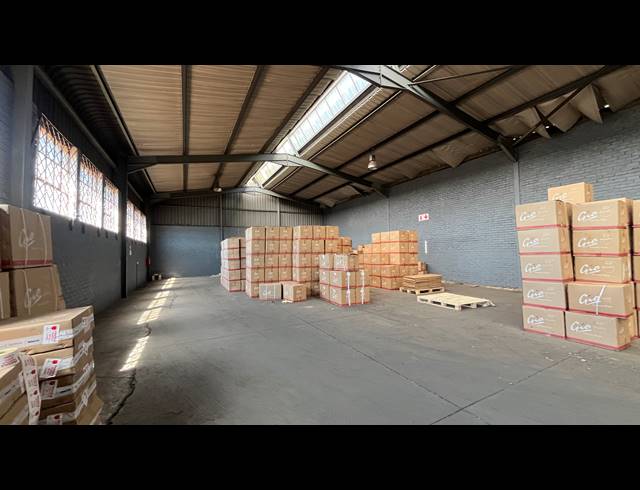 486M² WAREHOUSE TO LET IN SPARTAN